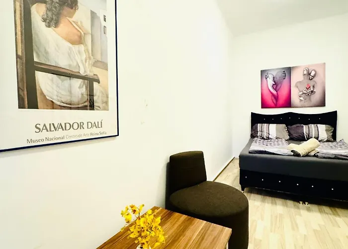 Spacious 3Br Apt For Up To 6P, 10Min To Fac Platz